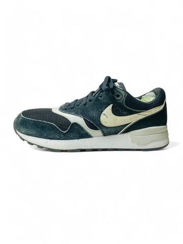 Nike air odyssey ( EUR 42 UK 7.5 )