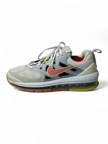 NIKE ( EUR 38.5 uk 5  )